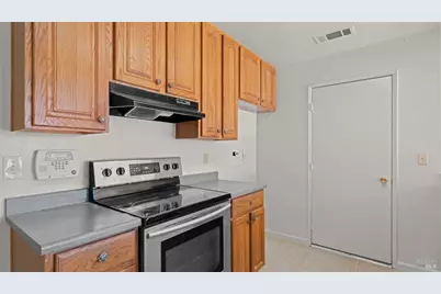 1110 Waxwing Drive, Suisun City, CA 94585 - Photo 12