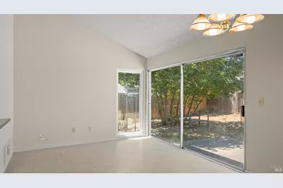 1110 Waxwing Drive, Suisun City, CA 94585 - Photo 14