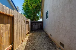 1110 Waxwing Dr, Suisun City, CA 94585 - Photo 36