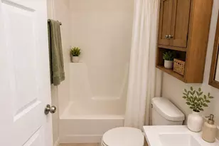 3833 M L King Jr Way, Oakland, CA 94609 - Photo 4