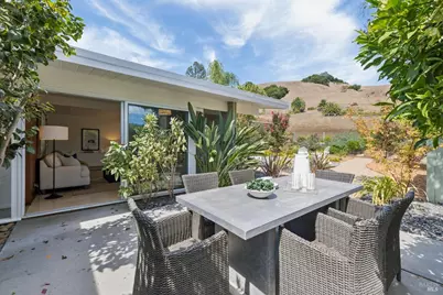 964 Del Ganado Road, San Rafael, CA 94903 - Photo 16