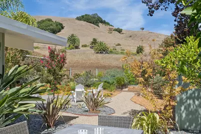 964 Del Ganado Road, San Rafael, CA 94903 - Photo 2