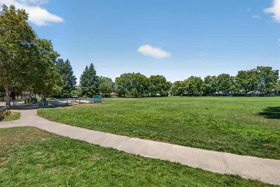 930 Bartlett Place, Windsor, CA 95492 - Photo 40