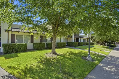 5234 El Mercado Parkway, Santa Rosa, CA 95403 - Photo 2