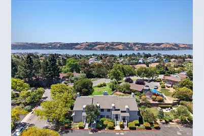 2002 Clearview Circle, Benicia, CA 94510 - Photo 2
