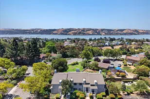 2002 Clearview Cir, Benicia, CA 94510 - Photo 2