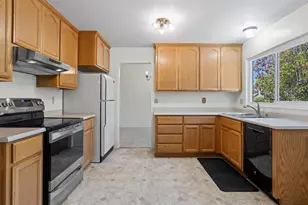 2347 Maria Luz Ct, Santa Rosa, CA 95401 - Photo 8