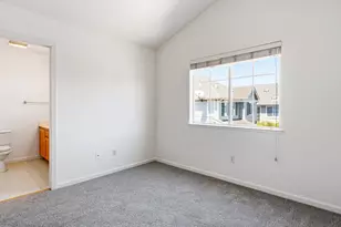 1013 Warren Dr, Petaluma, CA 94952 - Photo 32