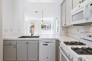 1013 Warren Dr, Petaluma, CA 94952 - Photo 12