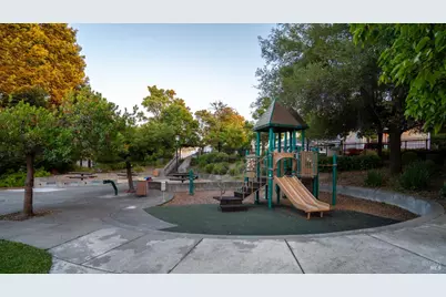 1013 Warren Drive, Petaluma, CA 94952 - Photo 30