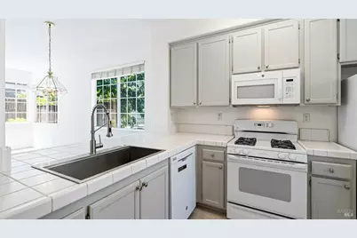 1013 Warren Drive, Petaluma, CA 94952 - Photo 10