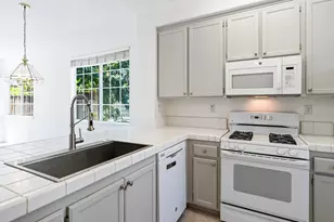 1013 Warren Dr, Petaluma, CA 94952 - Photo 10