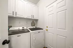 1056 Woodcrest Ct, Vacaville, CA 95688 - Photo 12