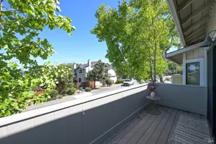 16 Rosewood Dr, Novato, CA 94947 - Photo 32