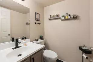927 Arbor Oaks Dr, Vacaville, CA 95687 - Photo 14