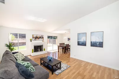 244 Pepperwood Street, Hercules, CA 94547 - Photo 2