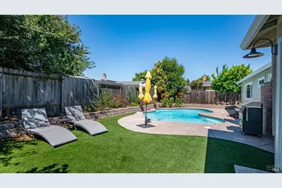 5033 Brittany Drive, Fairfield, CA 94534 - Photo 32