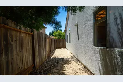 355 Sun Valley Way, Vacaville, CA 95688 - Photo 32