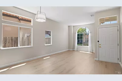 355 Sun Valley Way, Vacaville, CA 95688 - Photo 4