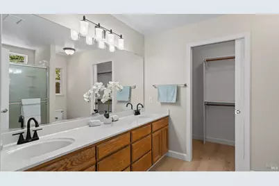 355 Sun Valley Way, Vacaville, CA 95688 - Photo 22