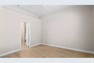 355 Sun Valley Way, Vacaville, CA 95688 - Photo 20