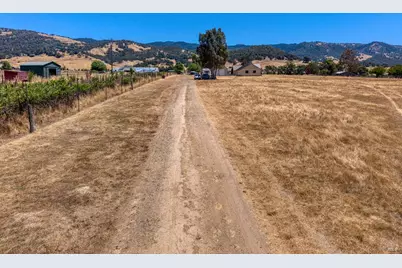 10341 East Side Potter Vallley Road, Potter Valley, CA 94469 - Photo 14