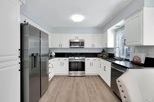 480 E E St, Benicia, CA 94510 - Photo 14
