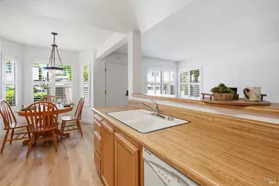 46 Wharf Circle, San Rafael, CA 94903 - Photo 10
