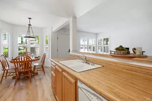 46 Wharf Cir, San Rafael, CA 94903 - Photo 10