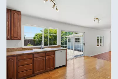 8460 Lancaster Drive, Rohnert Park, CA 94928 - Photo 6