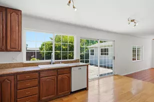 8460 Lancaster Dr, Rohnert Park, CA 94928 - Photo 6