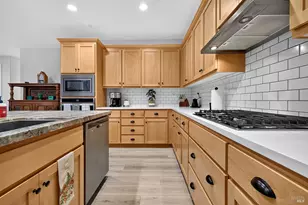 5761 Kassandra Pl, Rohnert Park, CA 94928 - Photo 24
