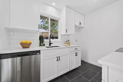 1742 Mission Boulevard, Santa Rosa, CA 95409 - Photo 8