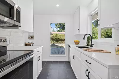 1742 Mission Boulevard, Santa Rosa, CA 95409 - Photo 10