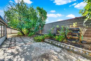 1365 W H St, Dixon, CA 95620 - Photo 42