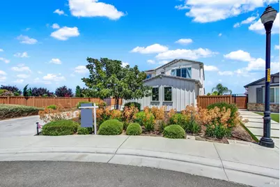 700 Moonlight Court, Dixon, CA 95620 - Photo 4