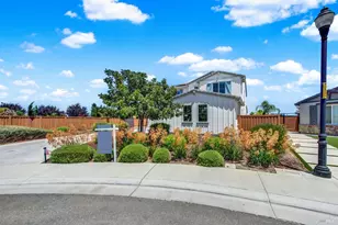 700 Moonlight Ct, Dixon, CA 95620 - Photo 4