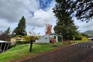 10755 Mobile Village Way, Willits, CA 95490 - Photo 16