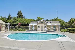 138 Altamont Ct, Fairfield, CA 94534 - Photo 38
