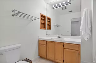 1073 Warren Dr, Petaluma, CA 94952 - Photo 20