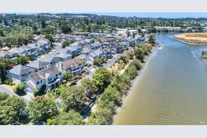 1073 Warren Drive, Petaluma, CA 94952 - Photo 4