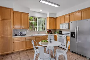 1073 Warren Dr, Petaluma, CA 94952 - Photo 10