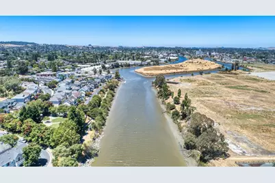 1073 Warren Drive, Petaluma, CA 94952 - Photo 54