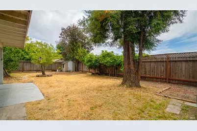 304 S McDowell Boulevard, Petaluma, CA 94954 - Photo 28
