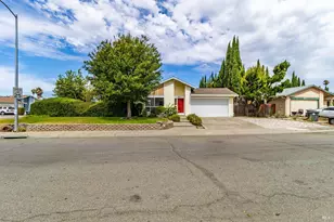 1018 Woodlark Ct, Suisun City, CA 94585 - Photo 2