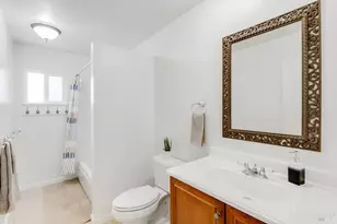 1018 Woodlark Ct, Suisun City, CA 94585 - Photo 24