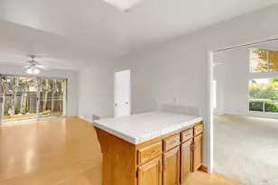1018 Woodlark Ct, Suisun City, CA 94585 - Photo 16