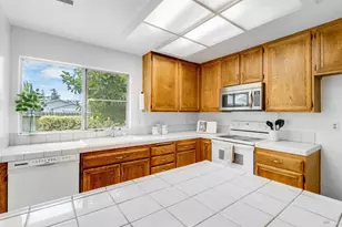 1018 Woodlark Ct, Suisun City, CA 94585 - Photo 14