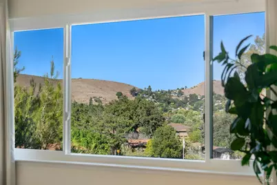203 Sylvia Way, San Rafael, CA 94903 - Photo 26
