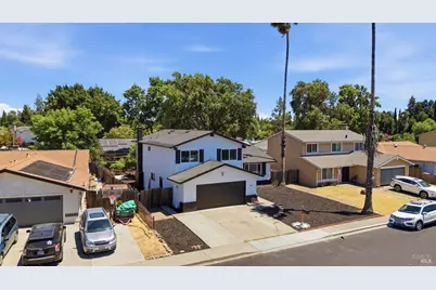 206 Millbrook Way, Vacaville, CA 95687 - Photo 6